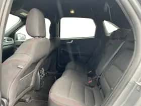 Ford Kuga (2023) thumbnail 7