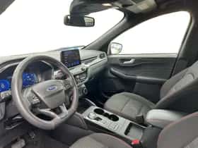 Ford Kuga (2023) thumbnail 8
