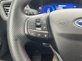 Ford Kuga (2023) thumbnail 10