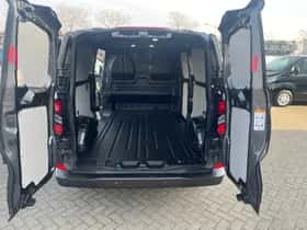 Ford Transit Custom (2024) thumbnail 16