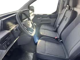 Ford Transit Custom (2024) thumbnail 18