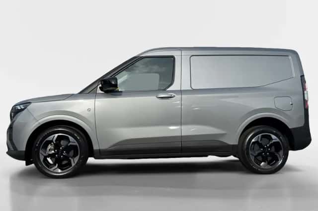 Ford E-Transit Courier (2026) thumbnail 11