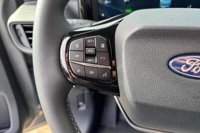Ford E-Transit Courier (2026) thumbnail 18