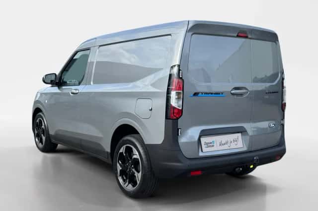 Ford E-Transit Courier (2026) thumbnail 9