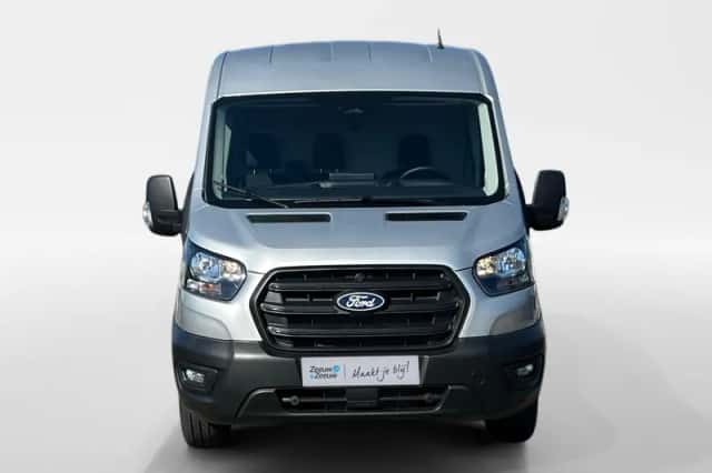 Ford Transit (2024) thumbnail 2
