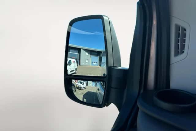 Ford Transit (2024) thumbnail 13