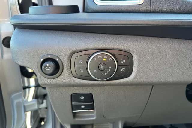 Ford Transit (2024) thumbnail 24