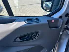 Ford Transit (2024) thumbnail 25
