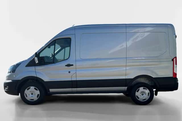 Ford Transit (2024) thumbnail 8