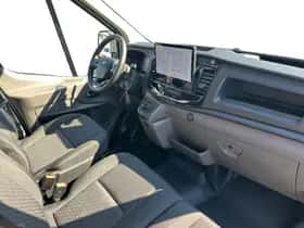 Ford Transit (2024) thumbnail 9
