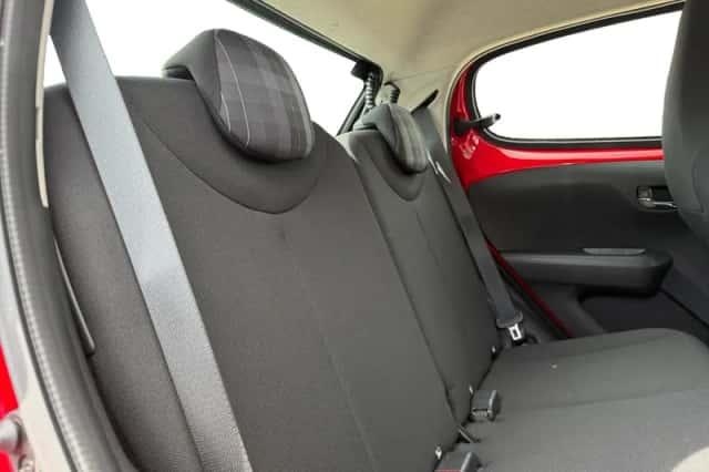 Peugeot 108 (2018) thumbnail 24