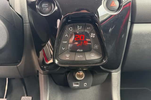 Peugeot 108 (2018) thumbnail 35