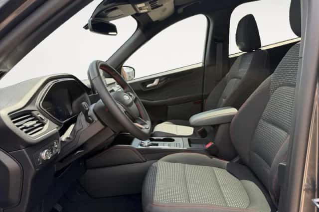 Ford Kuga (2024) thumbnail 5
