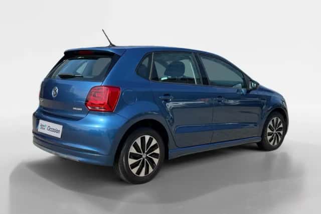 Volkswagen Polo (2016) thumbnail 2