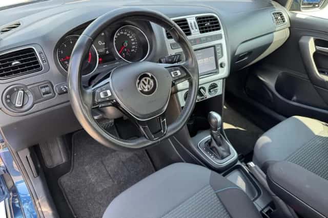Volkswagen Polo (2016) thumbnail 18