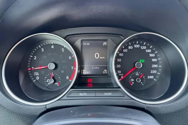 Volkswagen Polo (2016) thumbnail 22