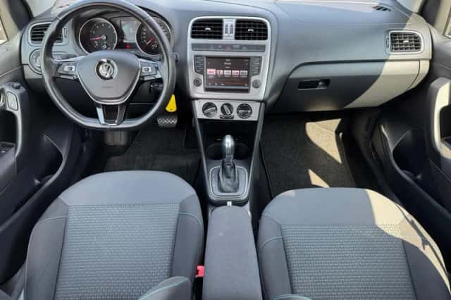 Volkswagen Polo (2016) thumbnail 23