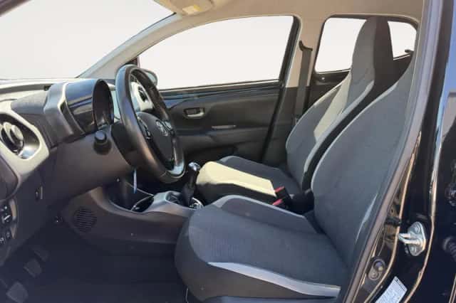 Toyota Aygo (2021) thumbnail 5