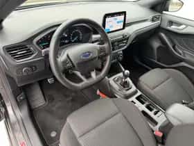 Ford Focus (2023) thumbnail 18