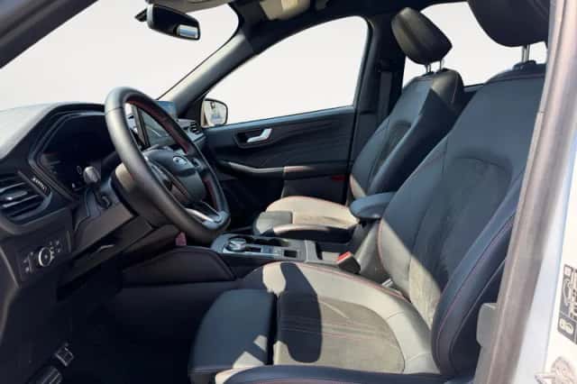 Ford Kuga (2025) thumbnail 5