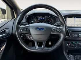 Ford Focus (2017) thumbnail 19