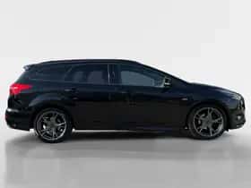 Ford Focus (2017) thumbnail 4
