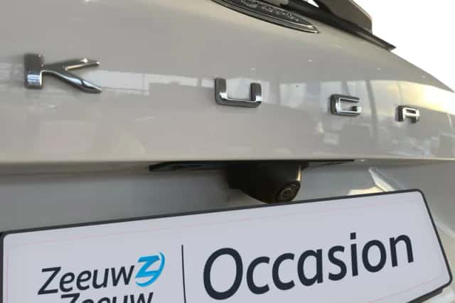 Ford Kuga (2023) thumbnail 11