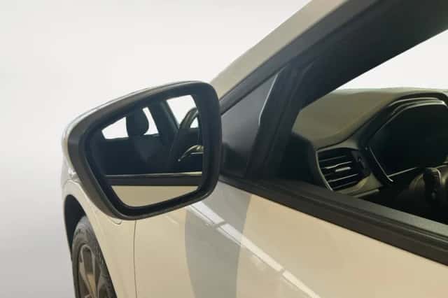 Ford Kuga (2023) thumbnail 15