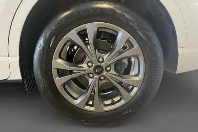 Ford Kuga (2023) thumbnail 16
