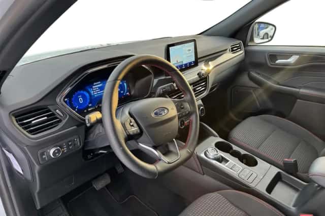 Ford Kuga (2023) thumbnail 18