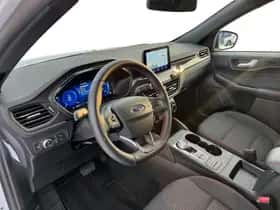 Ford Kuga (2023) thumbnail 18