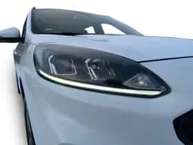 Ford Kuga (2023) thumbnail 3