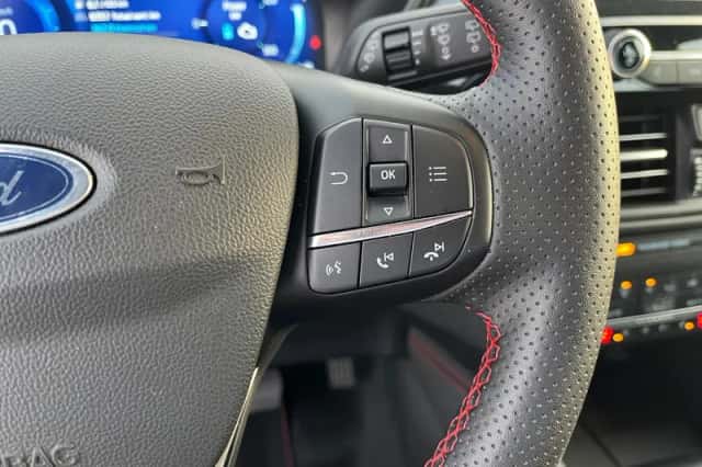 Ford Kuga (2023) thumbnail 21