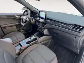 Ford Kuga (2023) thumbnail 8