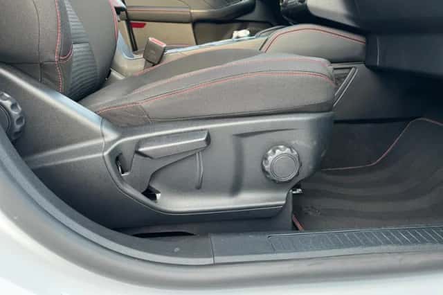 Ford Kuga (2023) thumbnail 10