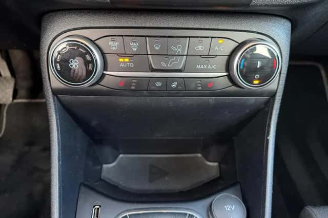Ford Fiesta (2023) thumbnail 25