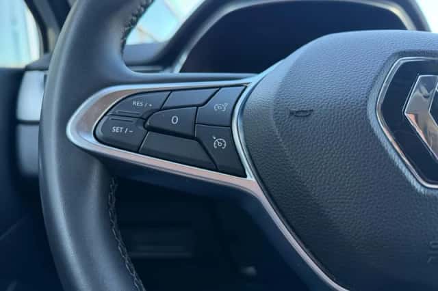Renault Captur (2021) thumbnail 20