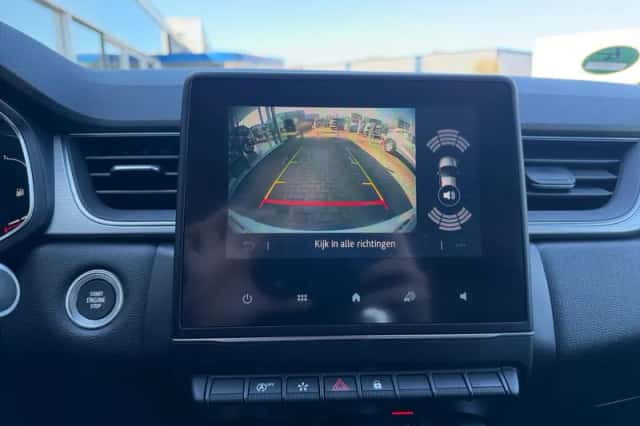 Renault Captur (2021) thumbnail 27