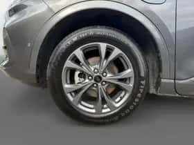 Ford Kuga (2023) thumbnail 16