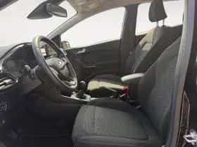 Ford Fiesta (2023) thumbnail 5