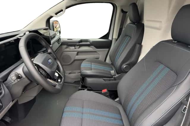 Ford Transit Custom (2025) thumbnail 16