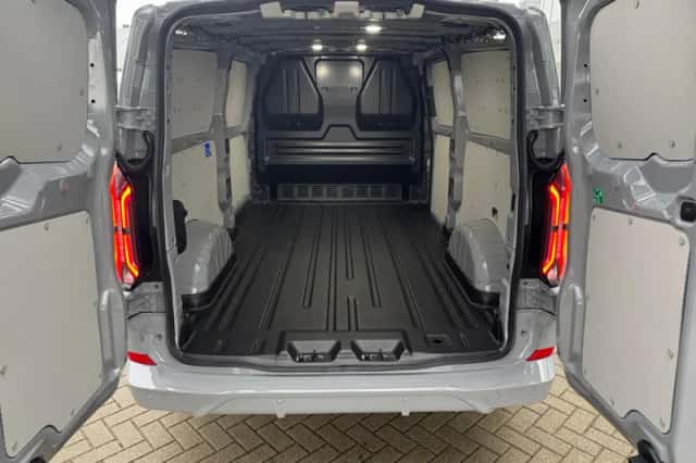 Ford Transit Custom (2025) thumbnail 8