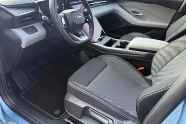 Ford Explorer (2026) thumbnail 14