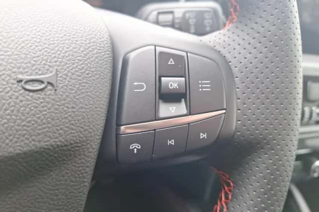 Ford Kuga (2026) thumbnail 23