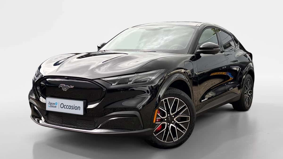 Ford Mustang Mach-E (2026) — foto 1