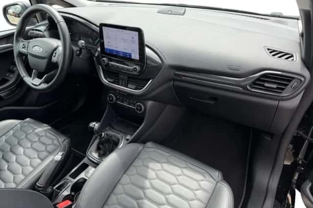 Ford Fiesta (2021) thumbnail 3