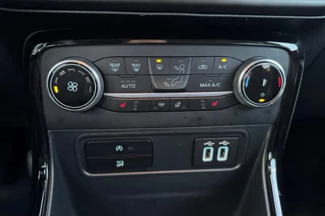 Ford EcoSport (2022) thumbnail 25