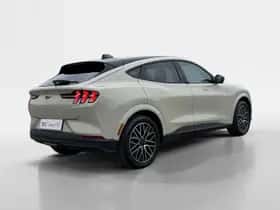 Ford Mustang Mach-E (2026) thumbnail 7