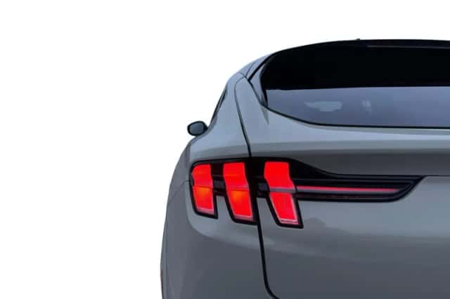 Ford Mustang Mach-E (2026) thumbnail 10