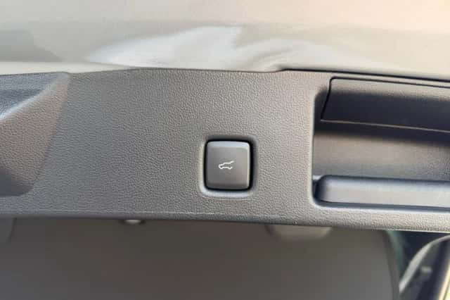 Ford Kuga (2026) thumbnail 9